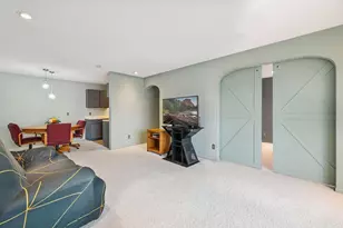 7320 York Ave S, Edina, MN 55435 - Photo 14