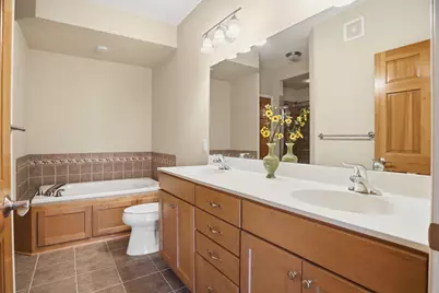 5250 Grandview Square #2311, Edina, MN 55436 - Photo 6