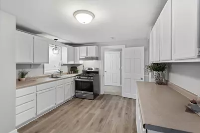 180 Wyoming Street E, Saint Paul, MN 55107 - Photo 6