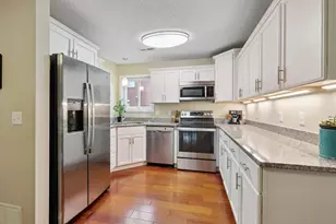 2009 Grand Ave, Saint Paul, MN 55105 - Photo 8