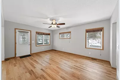 1019 Cumberland Street, Saint Paul, MN 55117 - Photo 10