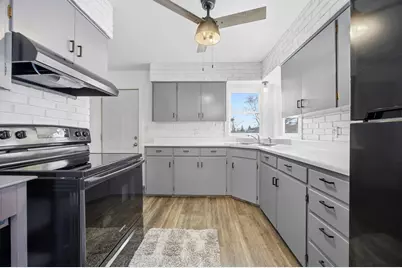 1155 Rossman Avenue, Detroit Lakes, MN 56501 - Photo 8