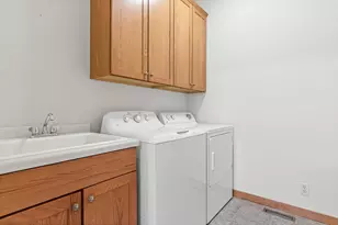 4185 Centerville Rd, Vadnais Heights, MN 55127 - Photo 28