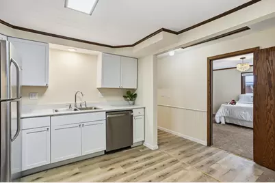 1592 Greenbrier Street, Saint Paul, MN 55106 - Photo 6