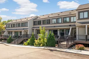 8944 Neill Lake Rd, Eden Prairie, MN 55347 - Photo 34