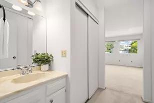 8944 Neill Lake Rd, Eden Prairie, MN 55347 - Photo 14