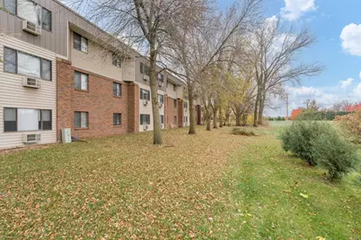 3200 Maple Avenue #2, Slayton, MN 56172 - Photo 4