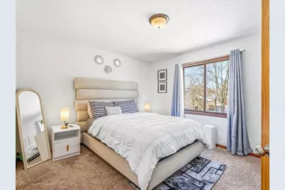 8117 Irving Avenue N, Brooklyn Park, MN 55444 - Photo 18