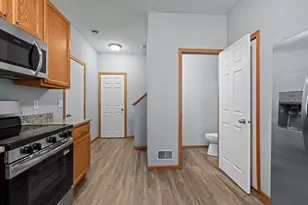 1844 Mockingbird Ave, Shakopee, MN 55379 - Photo 10