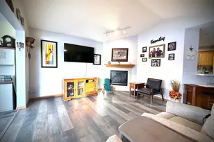 1907 Oak Tree Ln, Austin, MN 55912 - Photo 4