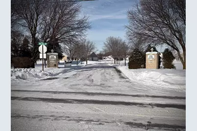 1907 Oak Tree Lane #C, Austin, MN 55912 - Photo 2