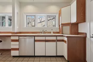 1721 Humboldt Ave S, Minneapolis, MN 55403 - Photo 4