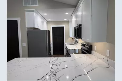 355 Laird Street, Winona, MN 55987 - Photo 8