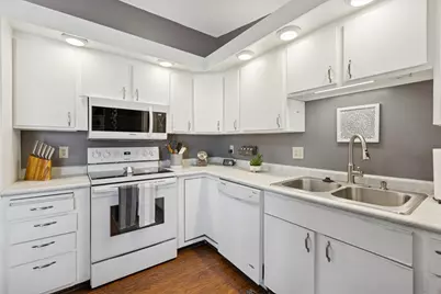 8148 Brandywine Parkway, Brooklyn Park, MN 55444 - Photo 10