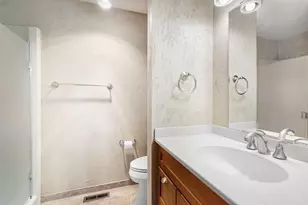 400 Oakland Pl NE, Austin, MN 55912 - Photo 26