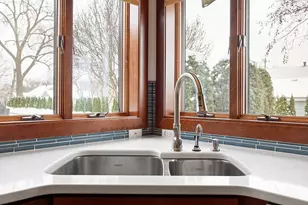 400 Oakland Pl NE, Austin, MN 55912 - Photo 4