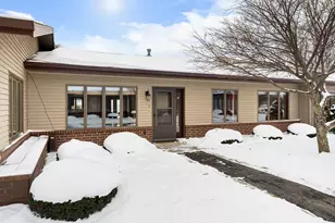 400 Oakland Pl NE, Austin, MN 55912 - Photo 36