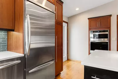 400 Oakland Place NE #9, Austin, MN 55912 - Photo 8