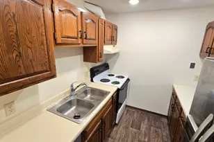 35 Nathan Ln N, Plymouth, MN 55441 - Photo 16