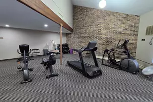 35 Nathan Ln N, Plymouth, MN 55441 - Photo 2