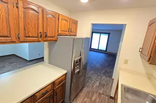 35 Nathan Ln N, Plymouth, MN 55441 - Photo 14