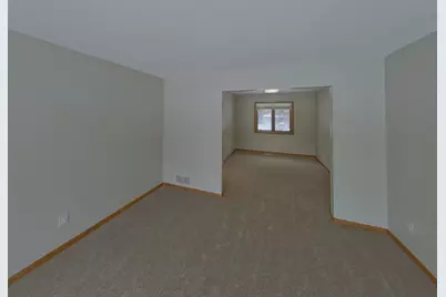 2303 Leyland Circle, Woodbury, MN 55125 - Photo 4