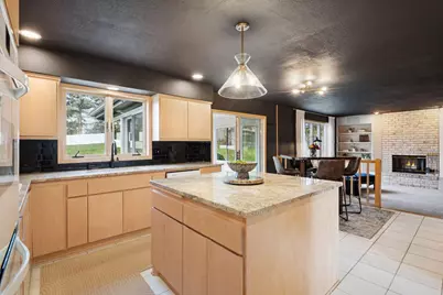 12634 Hilloway Road W, Minnetonka, MN 55305 - Photo 6