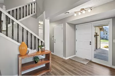 8945 Preserve Boulevard, Eden Prairie, MN 55347 - Photo 2