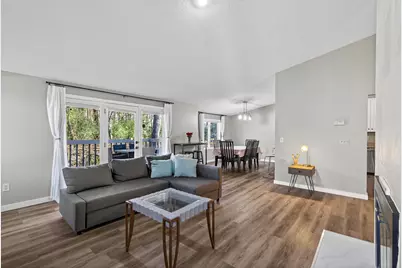 8945 Preserve Boulevard, Eden Prairie, MN 55347 - Photo 8