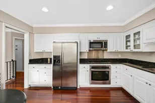 5315 Malibu Dr, Edina, MN 55436 - Photo 14