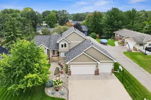 7024 135th St W, Apple Valley, MN 55124 - Photo 2