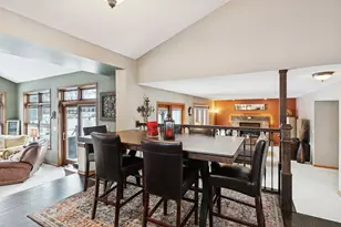 7024 135th St W, Apple Valley, MN 55124 - Photo 8