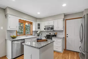 8139 Jewel Ave S, Cottage Grove, MN 55016 - Photo 6