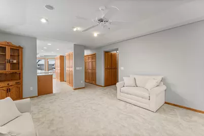 547 Woodside Court, Shakopee, MN 55379 - Photo 8