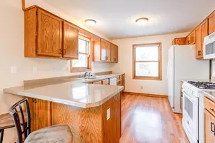 2339 Highwood Ave E, Maplewood, MN 55119 - Photo 8