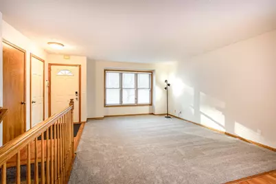 2339 Highwood Avenue E, Maplewood, MN 55119 - Photo 6