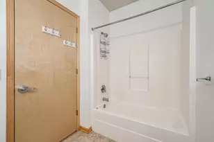 750 Mainstreet, Hopkins, MN 55343 - Photo 14