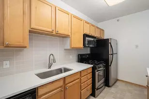 750 Mainstreet, Hopkins, MN 55343 - Photo 6