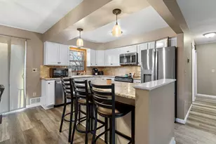 2059 Roe Crest Dr, North Mankato, MN 56003 - Photo 2