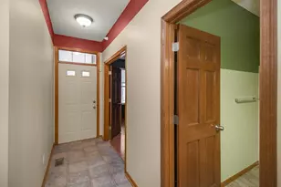4614 Bloomberg Ln, Inver Grove Heights, MN 55076 - Photo 10