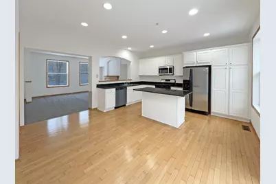 8322 Labont Way, Eden Prairie, MN 55344 - Photo 10