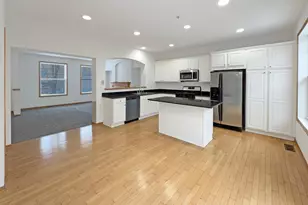 8322 Labont Way, Eden Prairie, MN 55344 - Photo 10