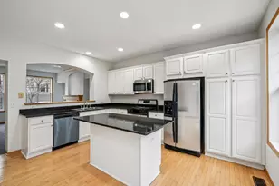 8322 Labont Way, Eden Prairie, MN 55344 - Photo 2