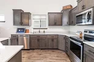 1705 2nd Ave NE, Barnesville, MN 56514 - Photo 10