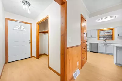 540 Brown Street SW, Hutchinson, MN 55350 - Photo 10