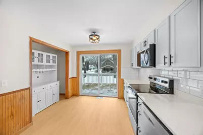 540 Brown Street SW, Hutchinson, MN 55350 - Photo 4