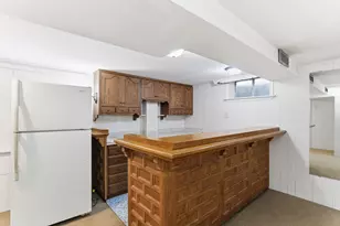 2300 W 95th St, Bloomington, MN 55431 - Photo 22