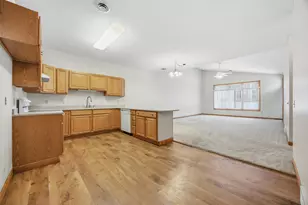 624 N Shore Dr, Detroit Lakes, MN 56501 - Photo 4