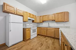 624 N Shore Dr, Detroit Lakes, MN 56501 - Photo 2