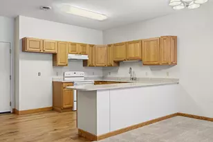 624 N Shore Dr, Detroit Lakes, MN 56501 - Photo 4